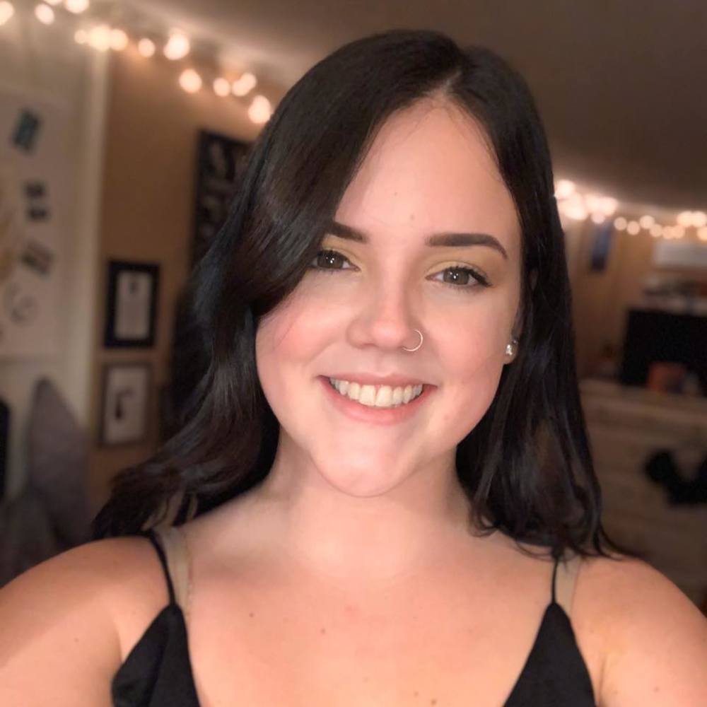 Meet your Posher, Lacey